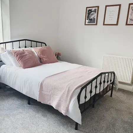 Wordsworth House By Sapphire -near To Bae Systems *